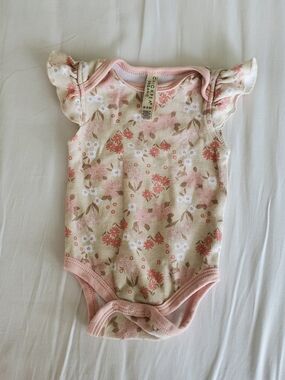 Chickpea 100% Organic Cotton Pink Floral Ruffle-Sleeve Baby One-Piece Onesie